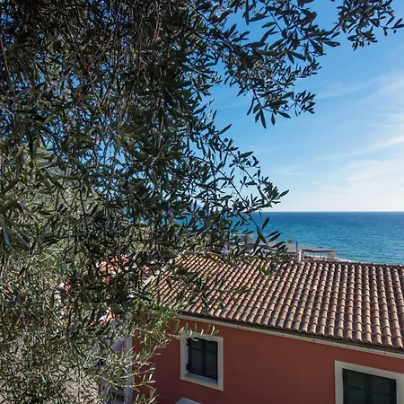 Maisonette Sea View